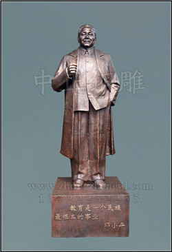 邓小平铜雕塑