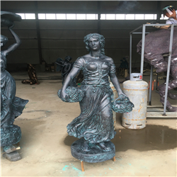 四季女神铜像