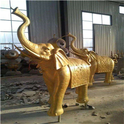 背葫芦的大象铜雕