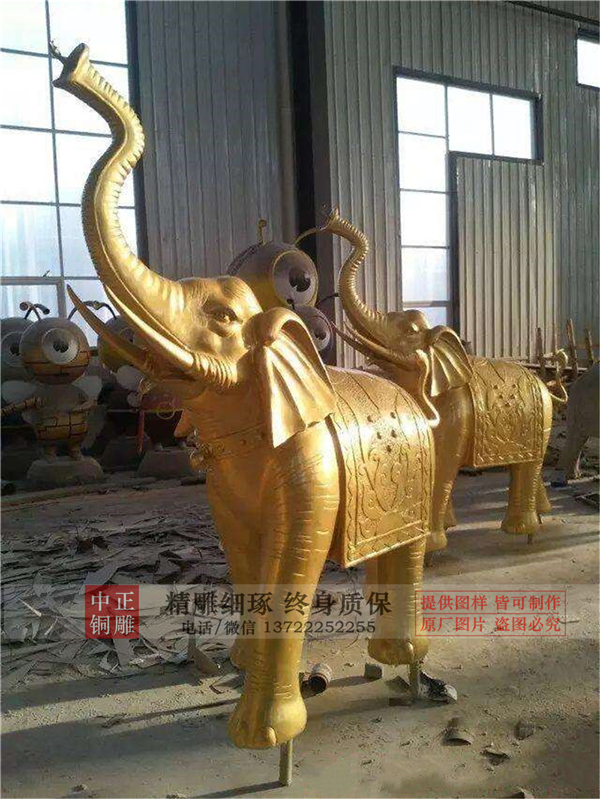 背葫芦的大象铜雕