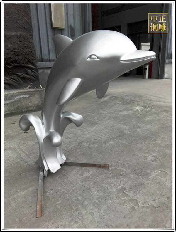 不锈钢喷水海豚雕塑