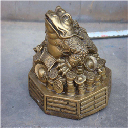 生产铜金蟾雕塑