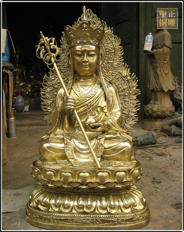 黄铜地藏王菩萨雕像