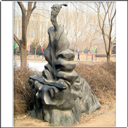 公园抽象雕塑