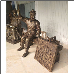 古代木匠坐像铜雕塑