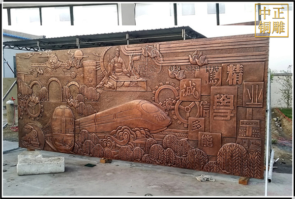 1.2米长铜浮雕.jpg