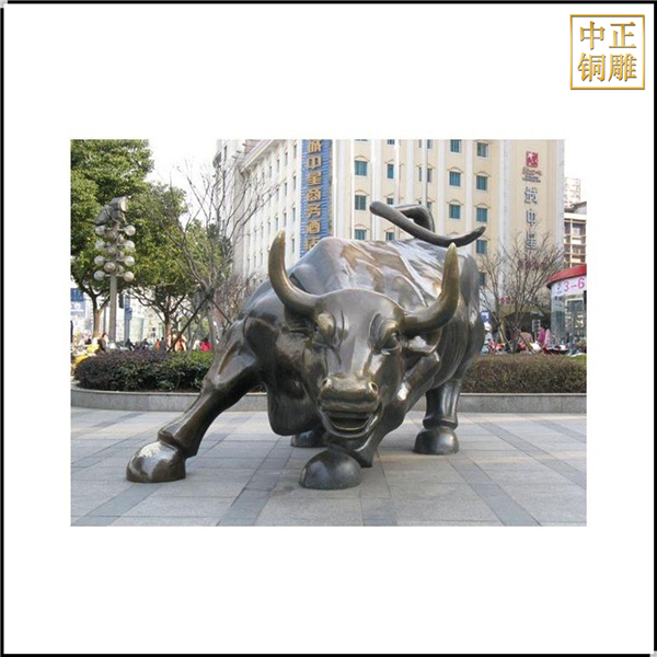 城市广场铜牛雕塑