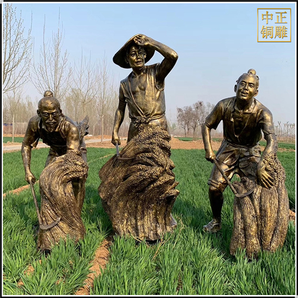 丰收割麦子人物铜雕塑