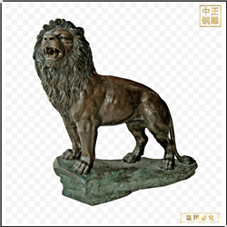 栗色铜狮子雕塑