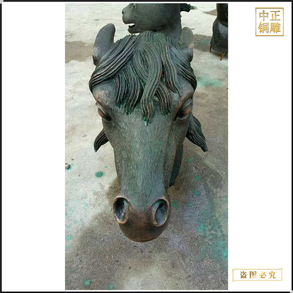 十二生肖铜马雕塑