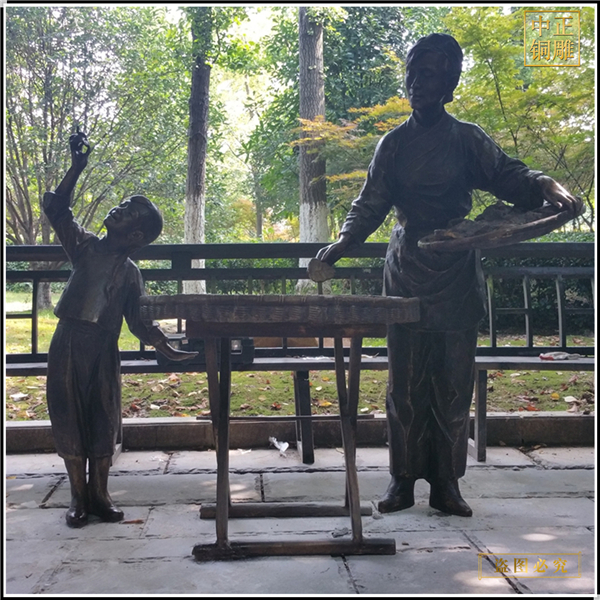 2小女孩和妇女人物铜雕塑铸造.jpg