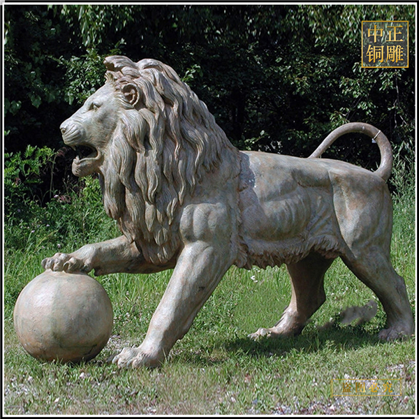 园林玩球景观铜狮子雕塑