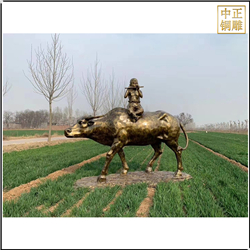 牧童骑牛铜雕塑