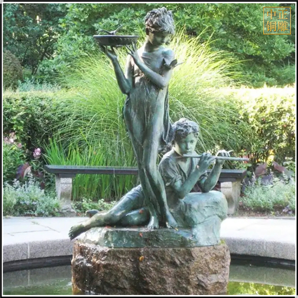 西方小孩人物景观喷泉铜雕塑.jpg