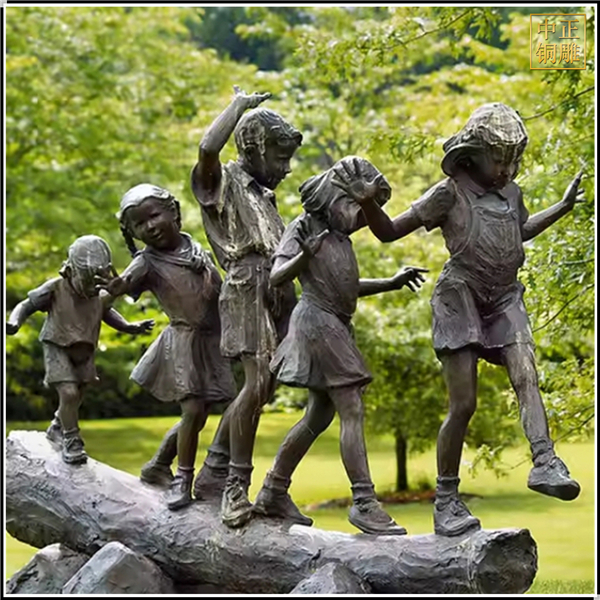户外西方儿童玩耍铜雕塑