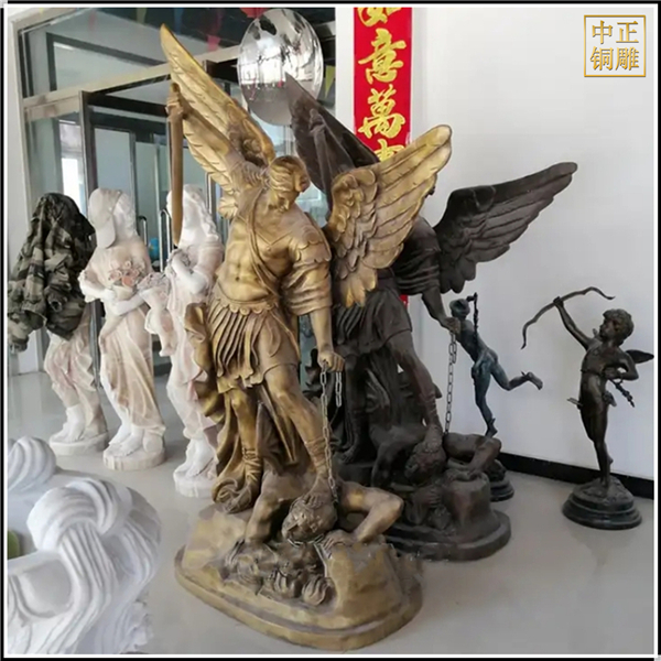 西方天使与魔鬼铜雕塑