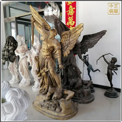 西方天使与魔鬼铜雕塑