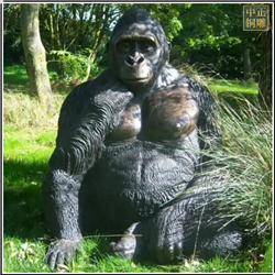 大猩猩动物雕塑